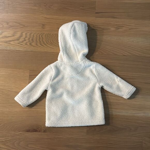 Vineyard vines Cozy White jacket 3-6M - Picture 2 of 3